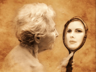old_woman_mirror